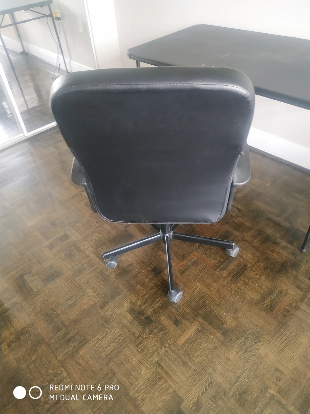 Office Table and Chair - photo 3
