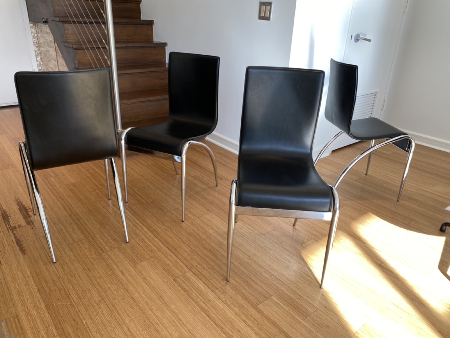 Black leather and silver chairs set of 4. Sling back. - photo 2