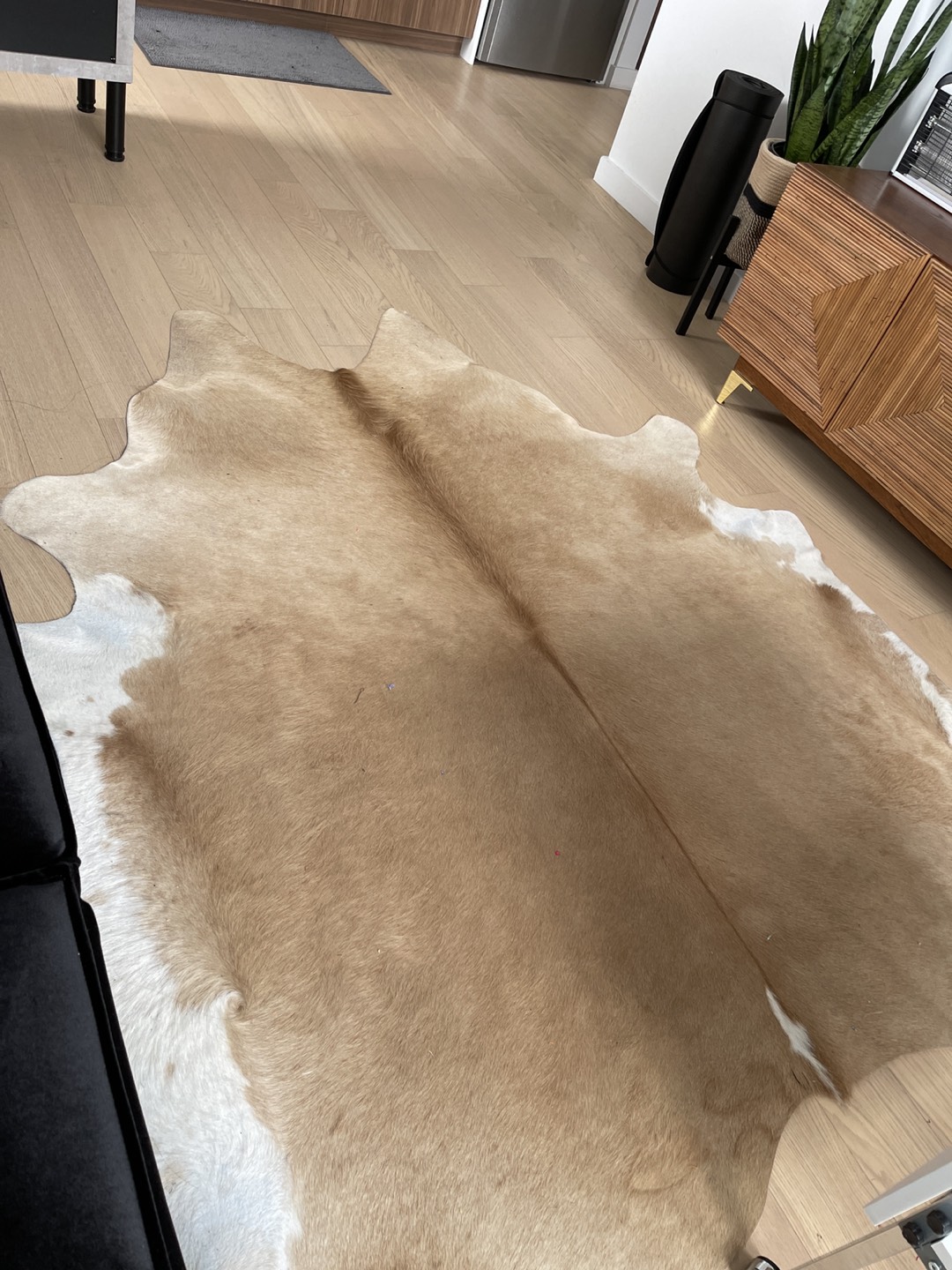 Cream and off white cowhide. Real fur 
