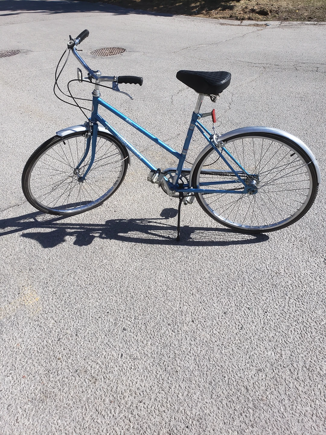 Amazing Ladies Cruiser Vintage Bike thumbnail