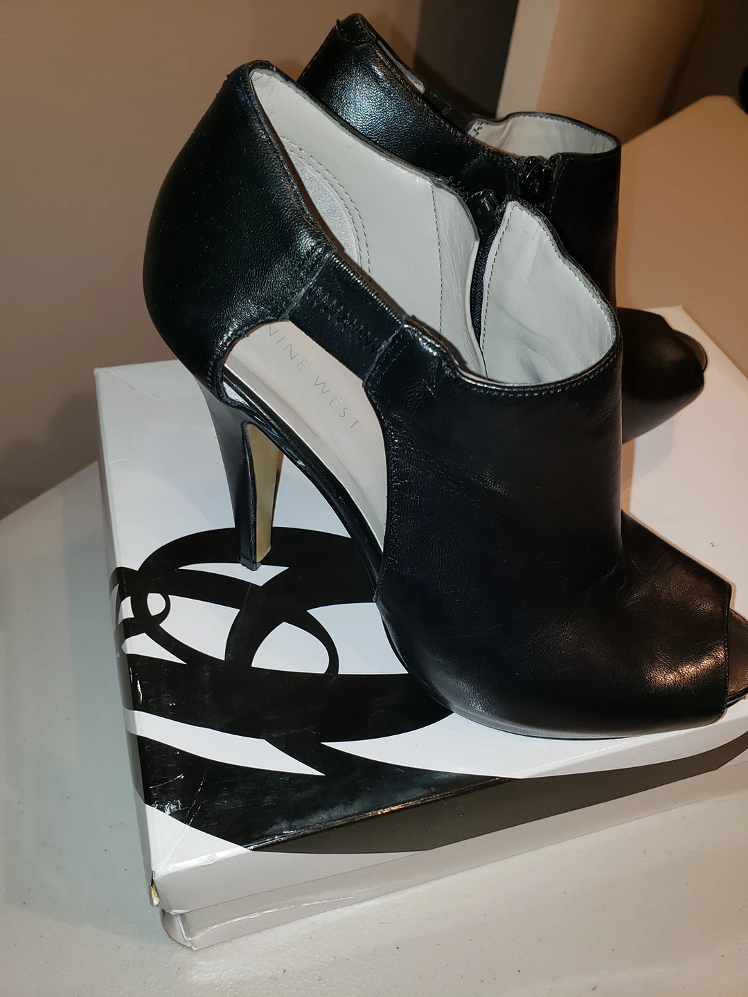Size 7 women's leather pumps - photo 2
