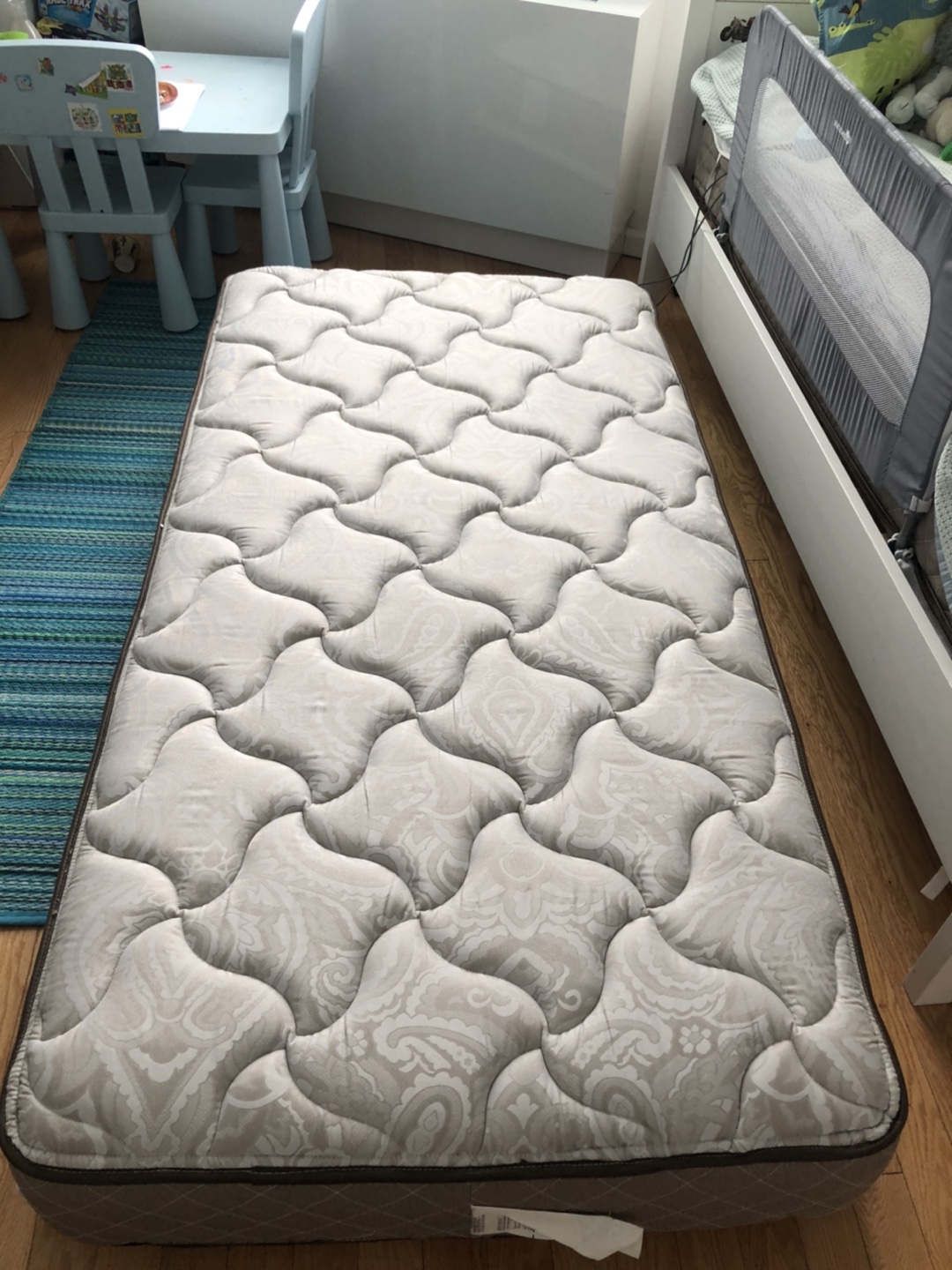 Twin size high quality mattress