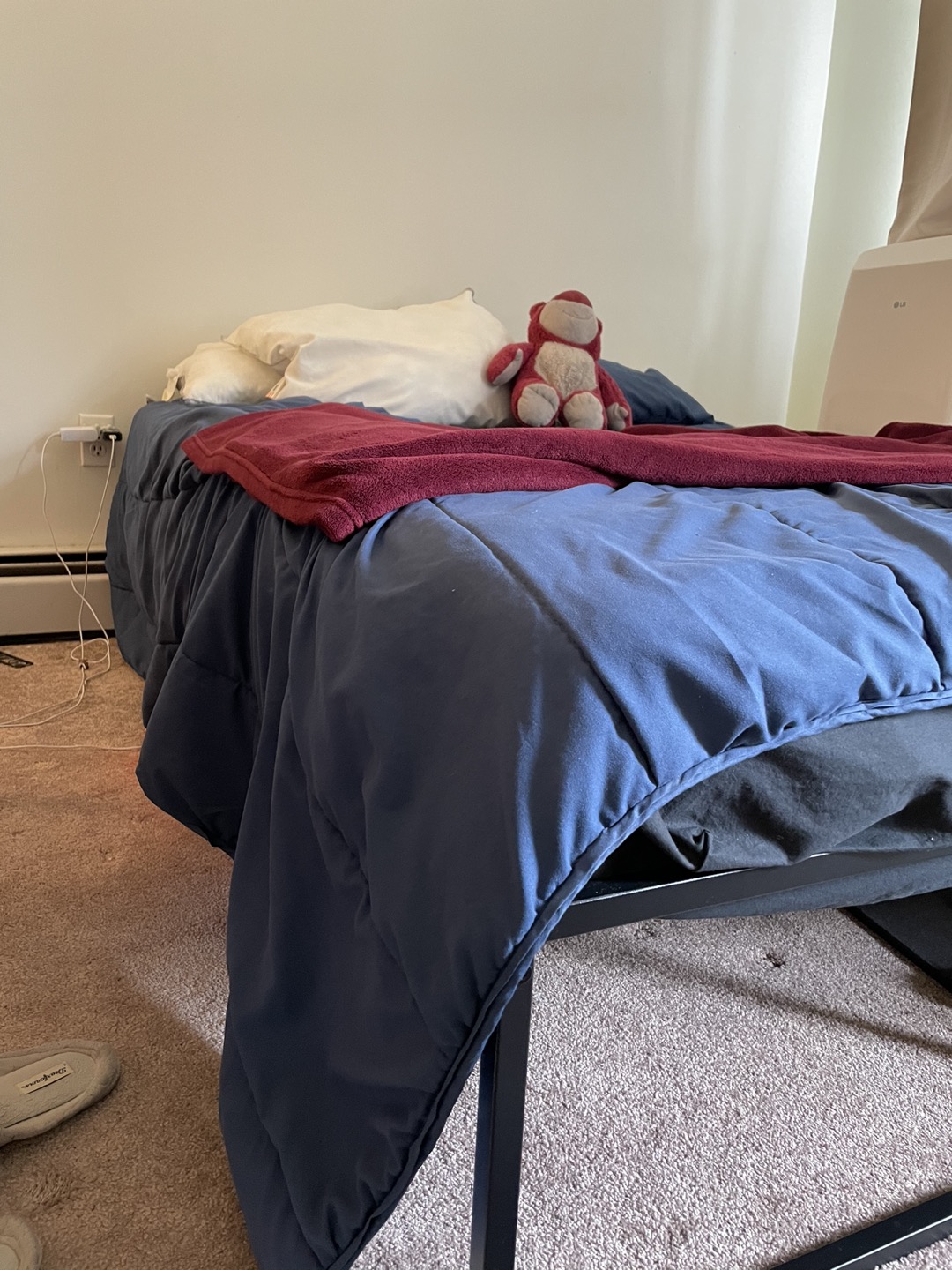Ikea Queen bed (including the frame) - photo 3