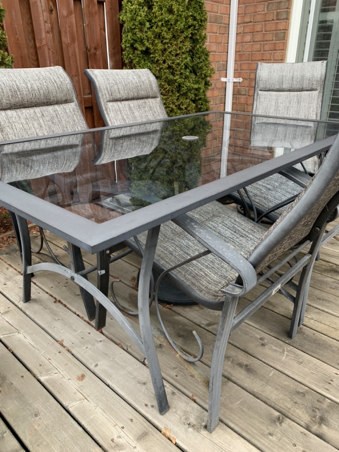 Patio Set (Vaughan location) 