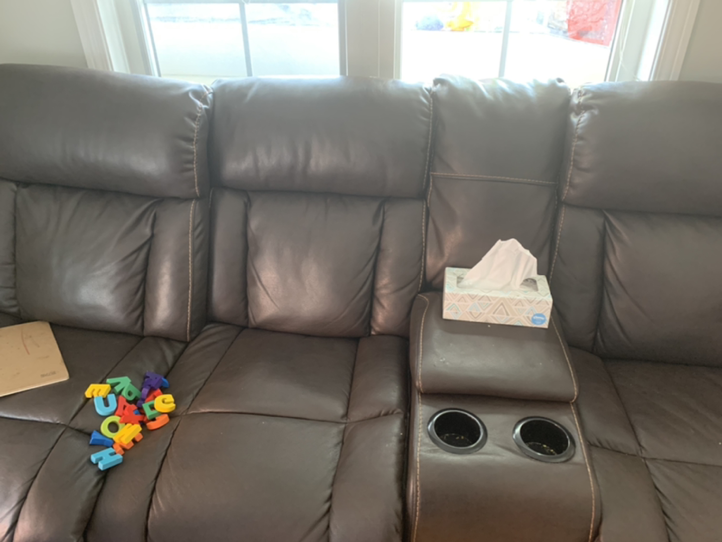 L shaped Sofa with 2 recliners and it’s a 7 seat