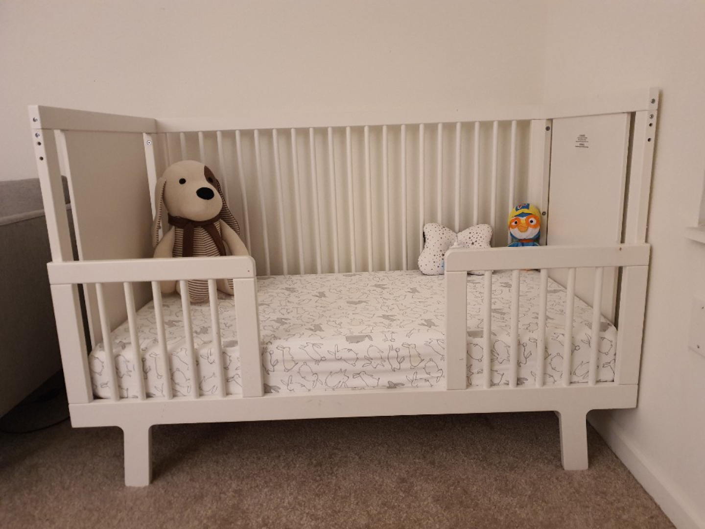 Oeuf Sparrow crib + toddler conversion (+mattress)