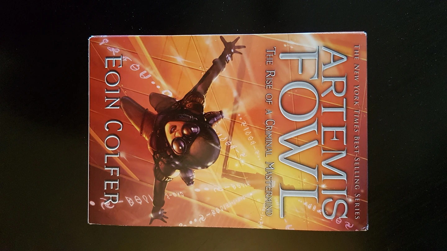 THE NEW YORK TIMES BEST SELLING SERIES  ARTEMIS FOWL thumbnail
