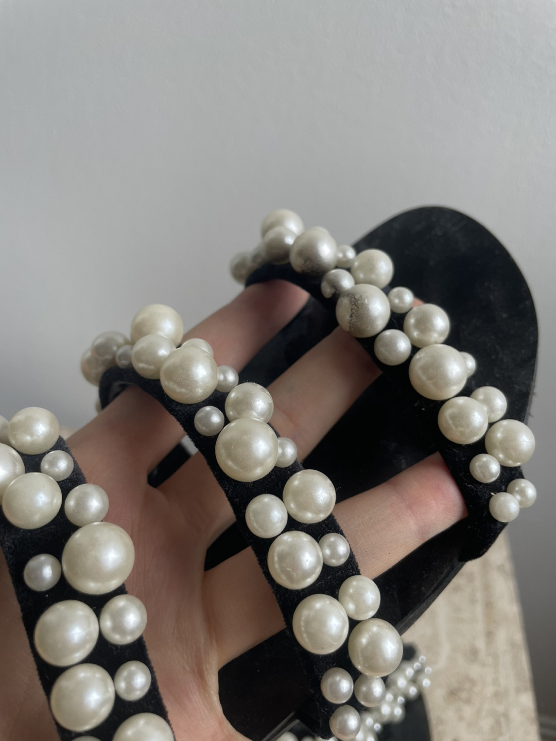 Zara pearl sandles - slightly worn - size 38 - photo 2