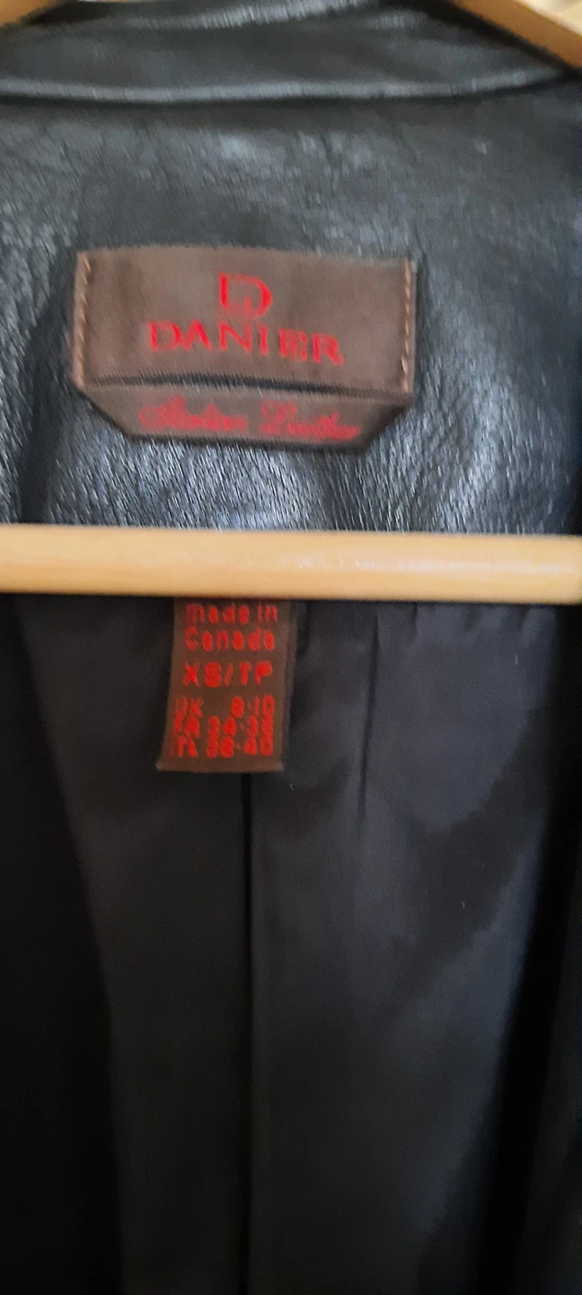 Danier Leather Jacket - photo 3