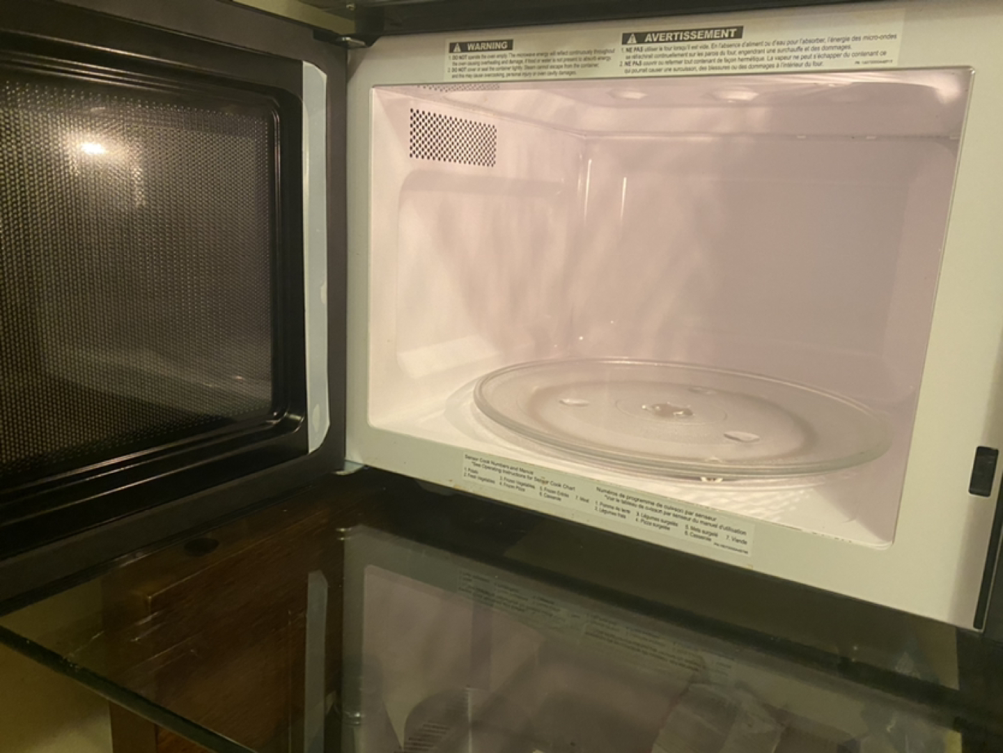 Microwave  - photo 2