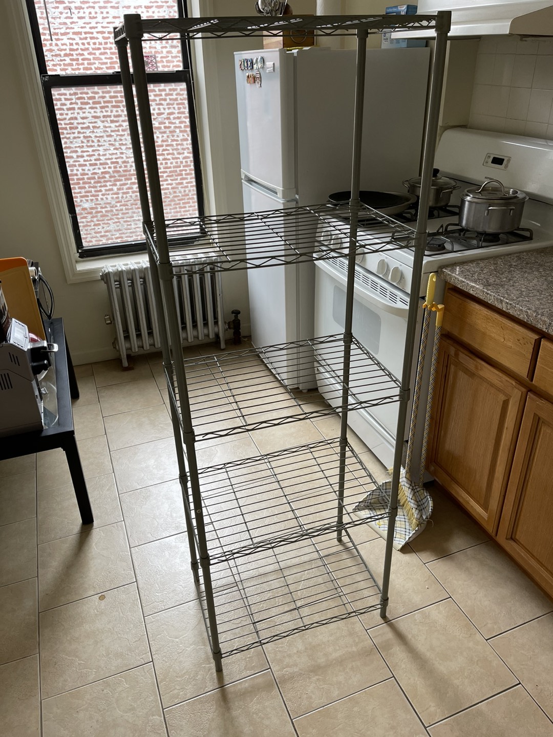 Free shelve