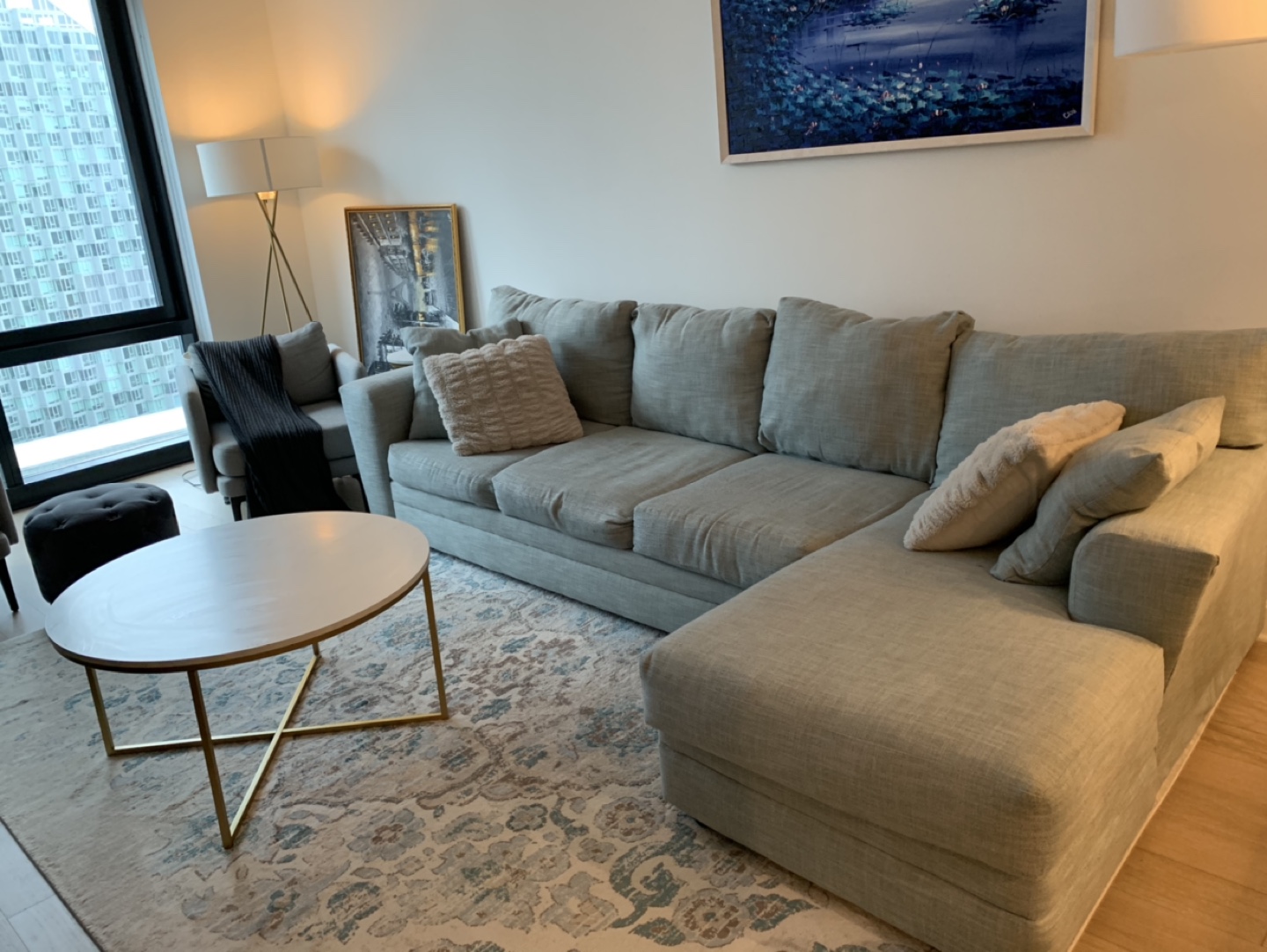 L shape comfy couch - photo 3