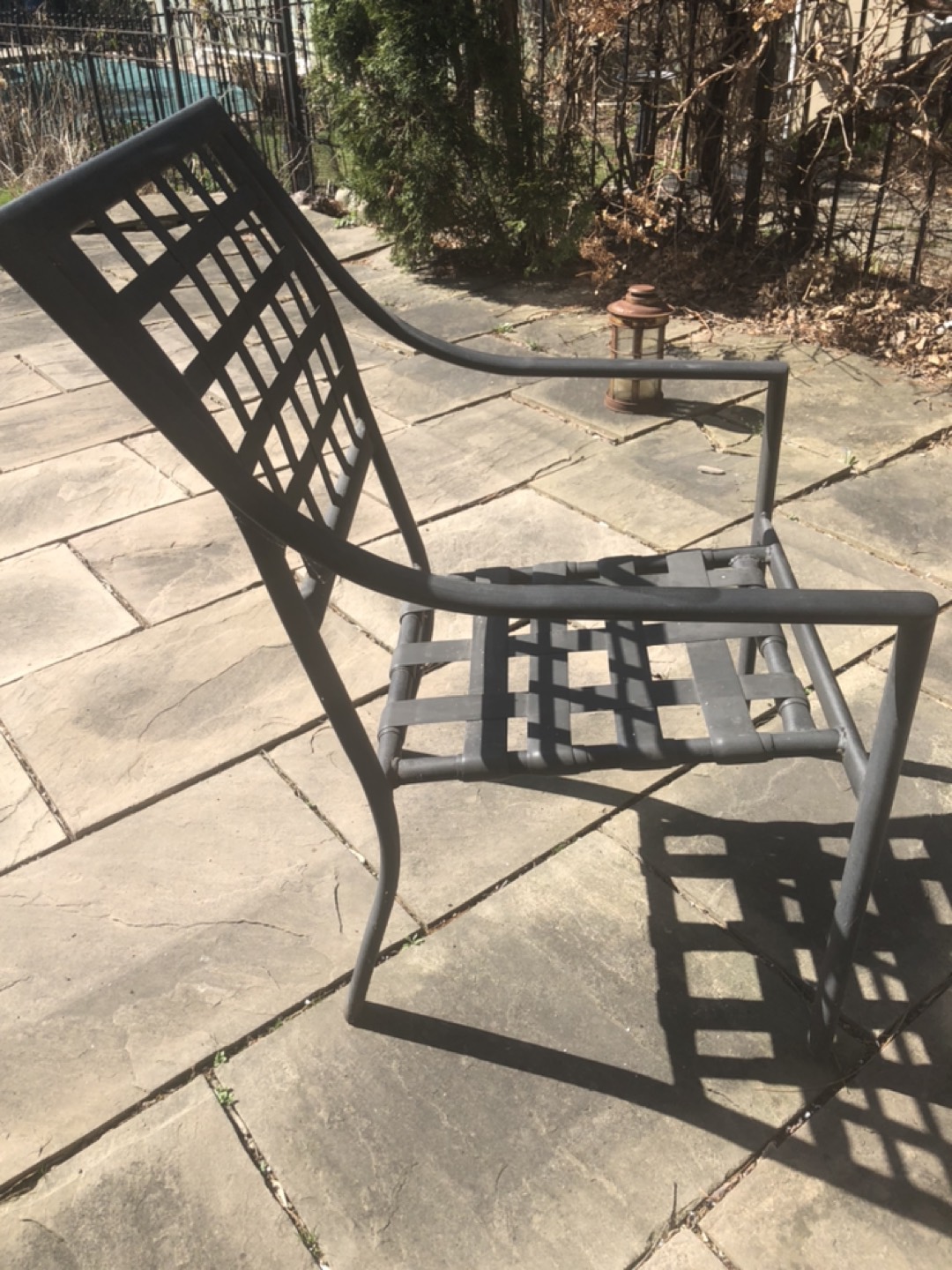 Outdoor patio chairs 4 for $40 or $10 each - photo 2