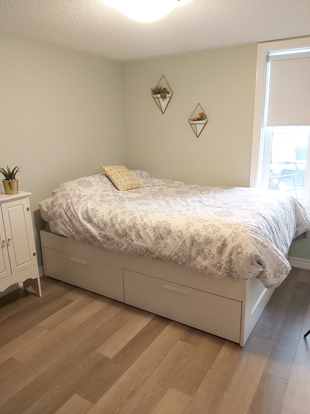 Storage Bed + Mattress x 2 thumbnail