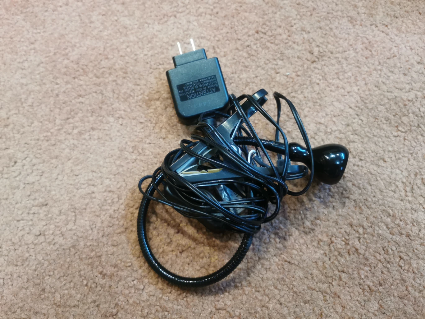 LED clamp spotlight $10 - photo 3
