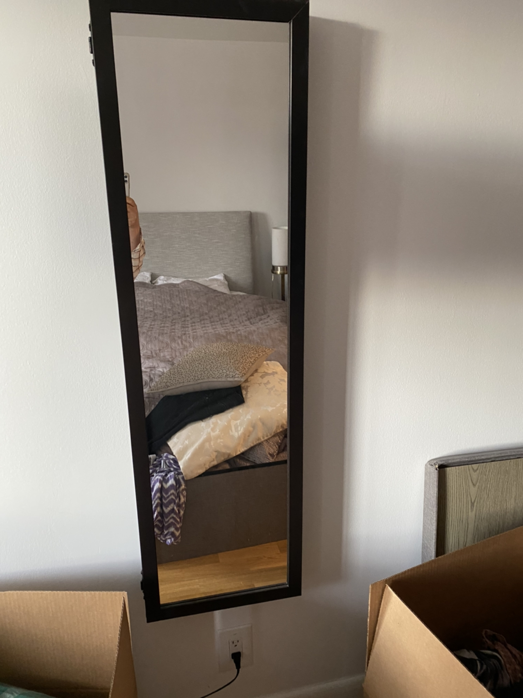 Wall mirror jewelry box - photo 2