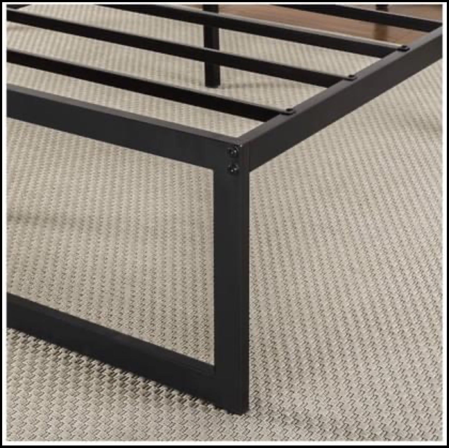Queen bed frame - photo 3