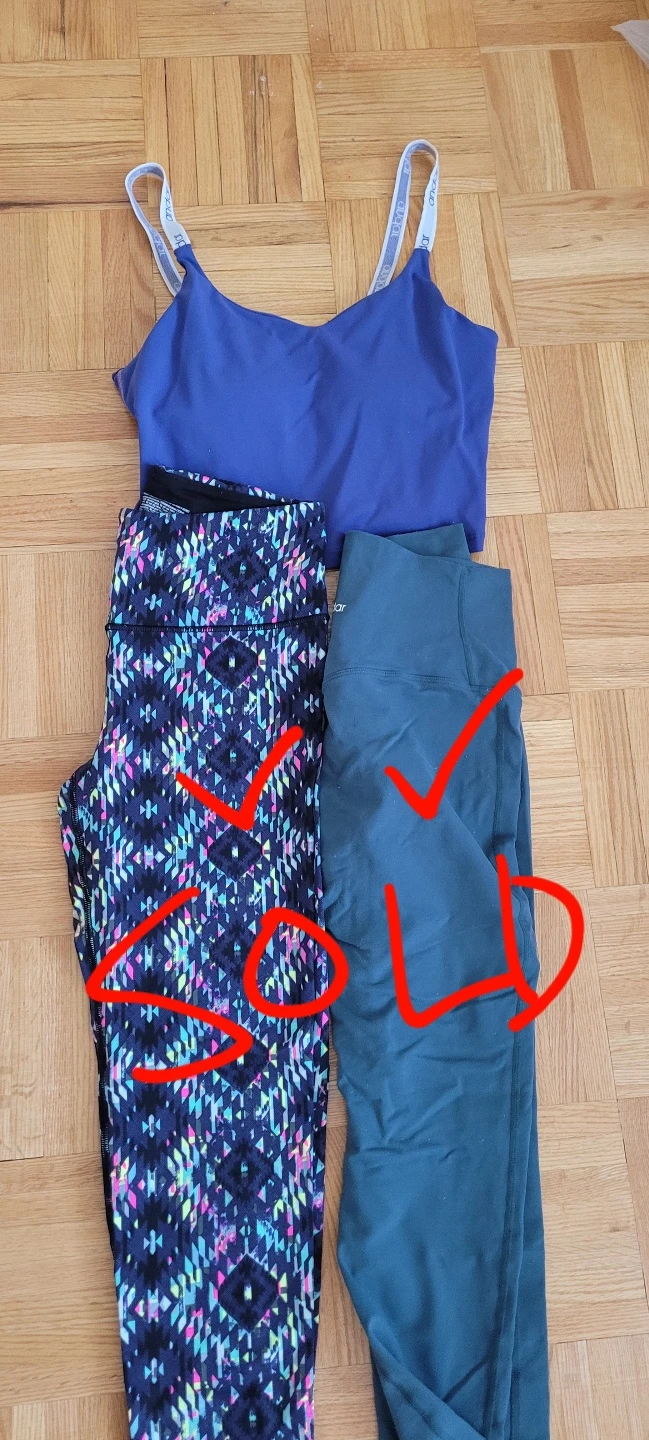 2 leggings (soldout) & 1 sports bra