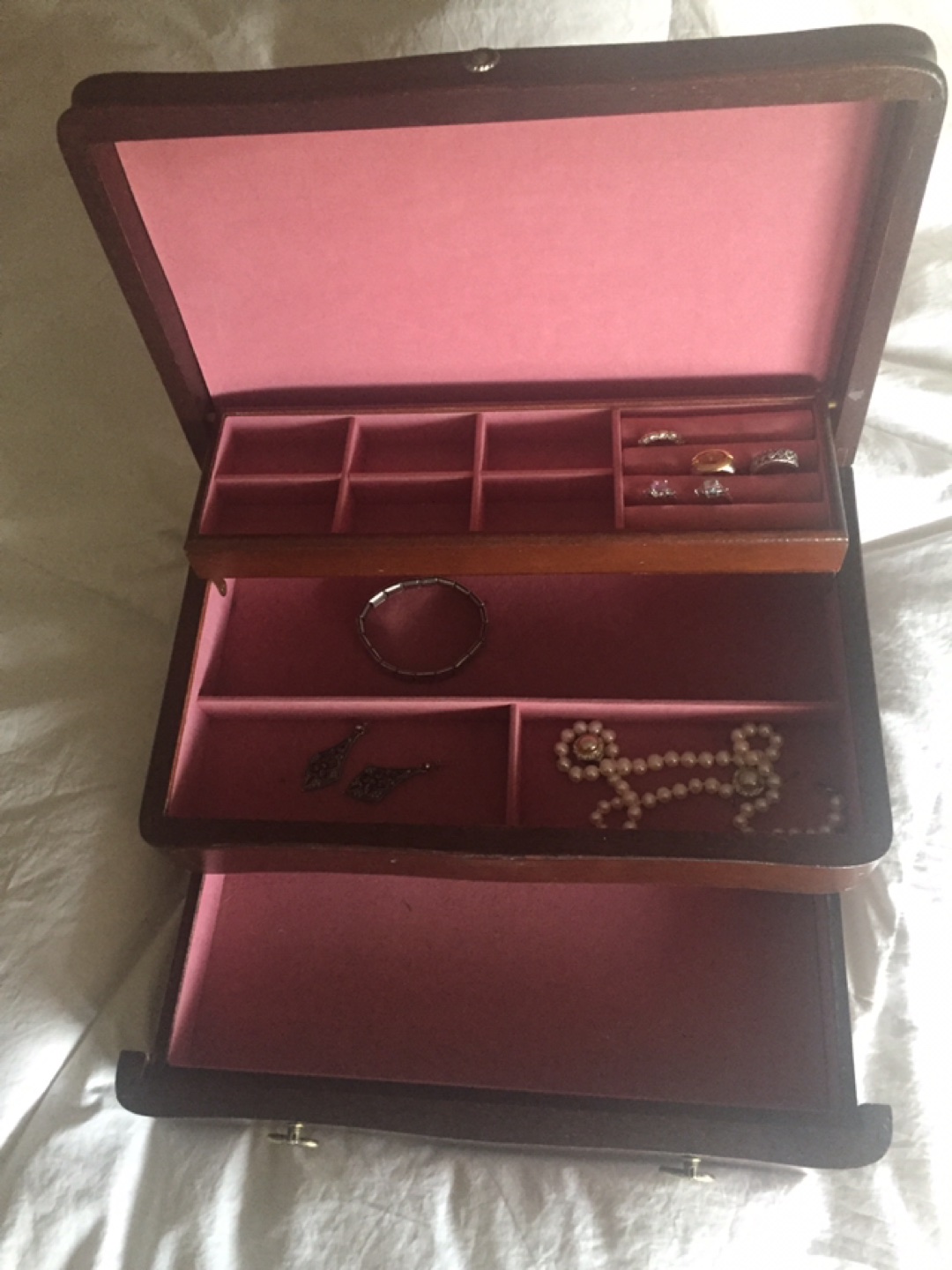 Wood Jewelry Box image indicator(3)