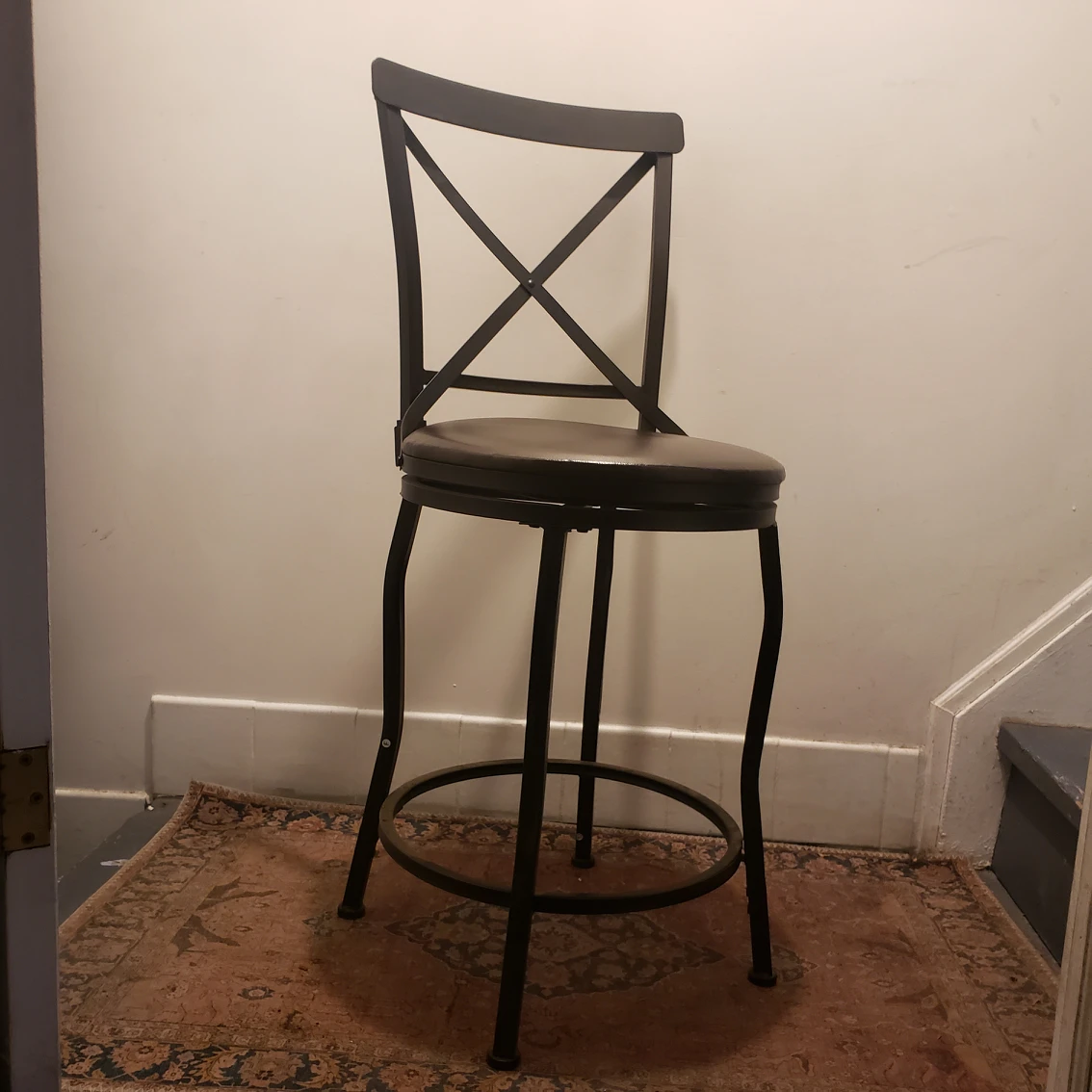 adjustable bar stool