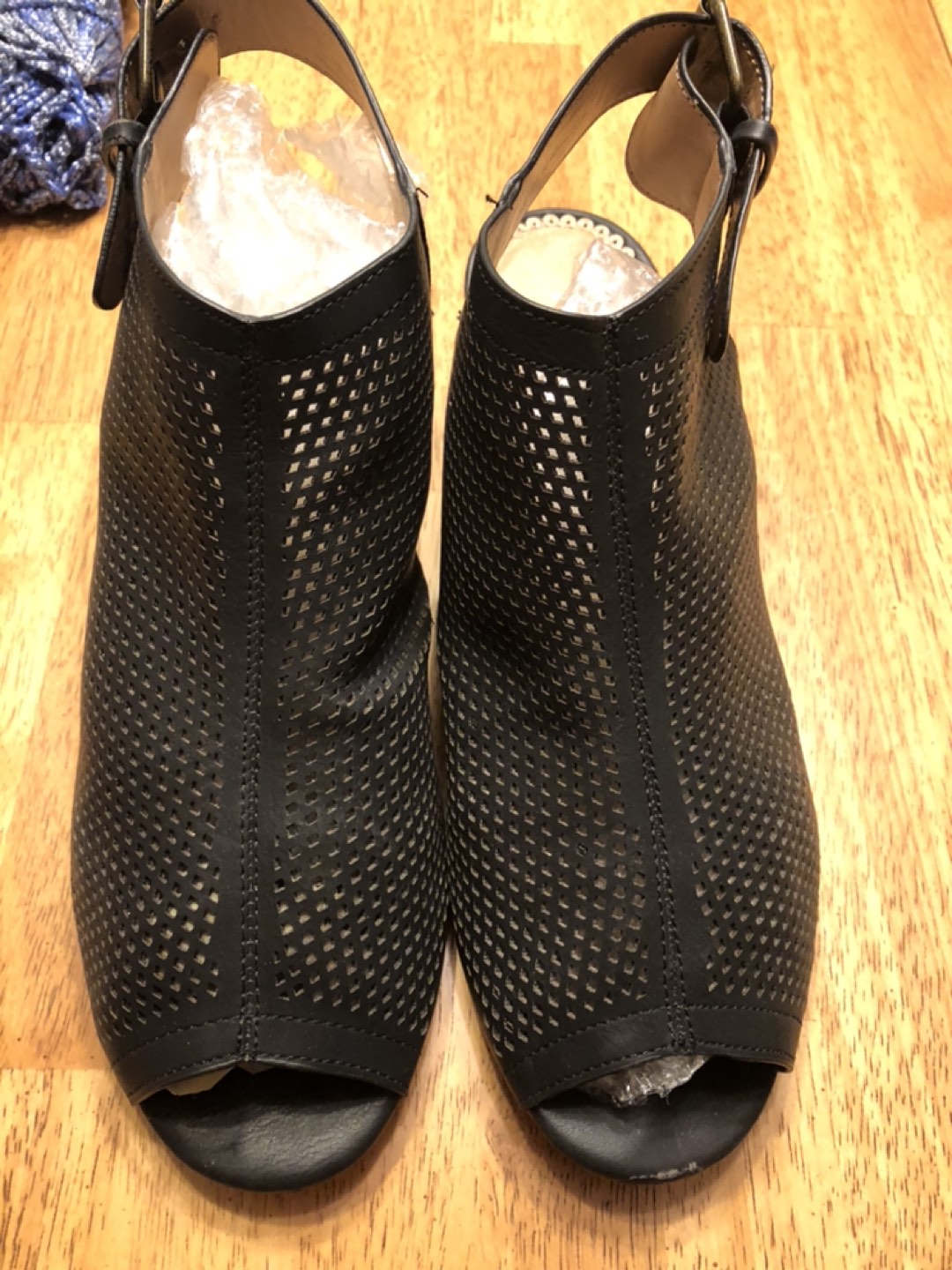 Brand new Ladies leather heels - photo 3