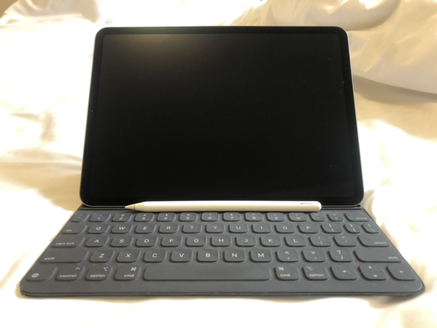 IpadPro 10 inch with Apple Pencil & Keyboard case - photo 2
