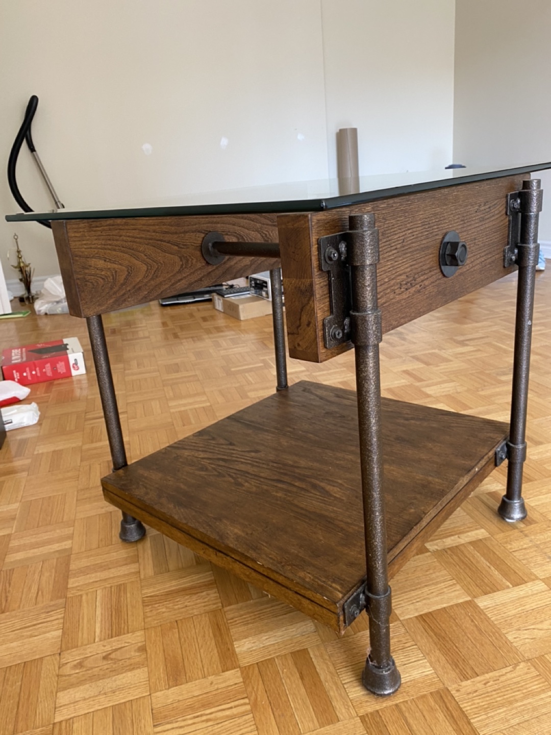 Rustic side table/ coffee table  - photo 4