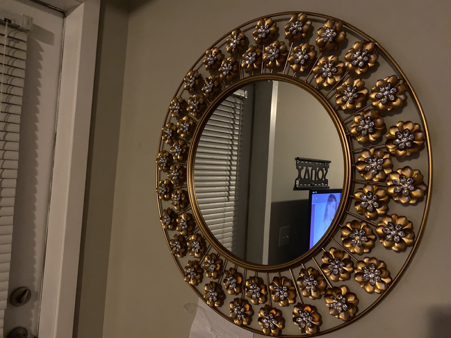 Decorative mirror 