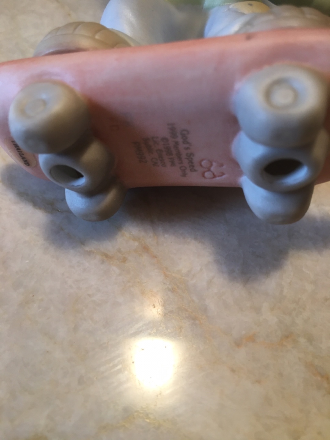 Precious Moments figurine  image indicator(3)