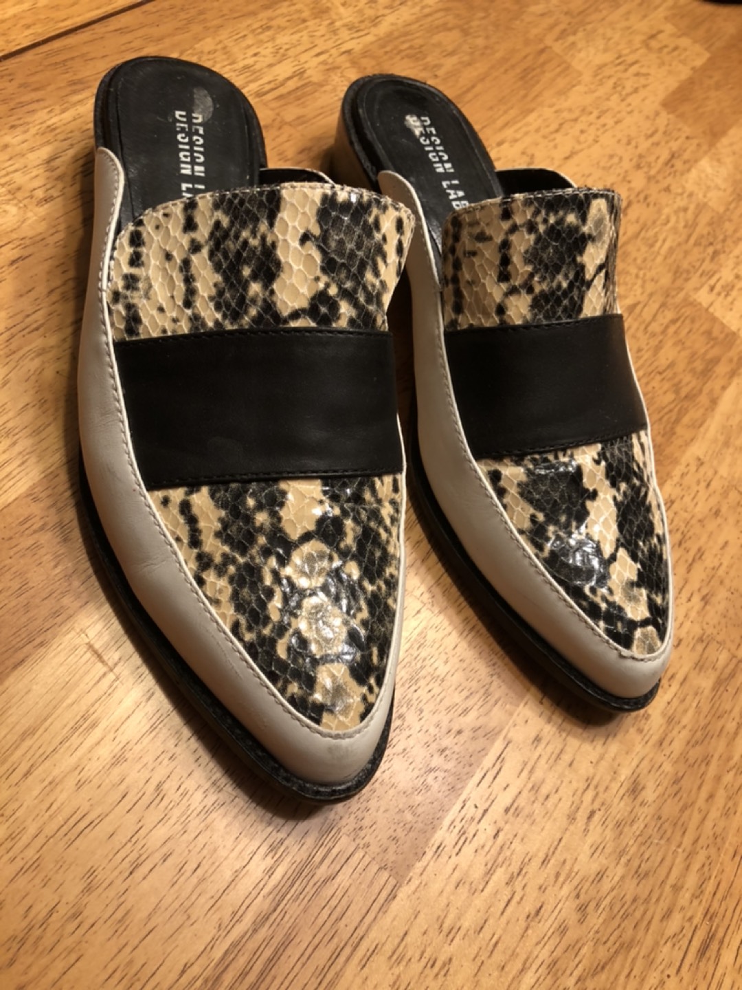 Ladies fashion shoes