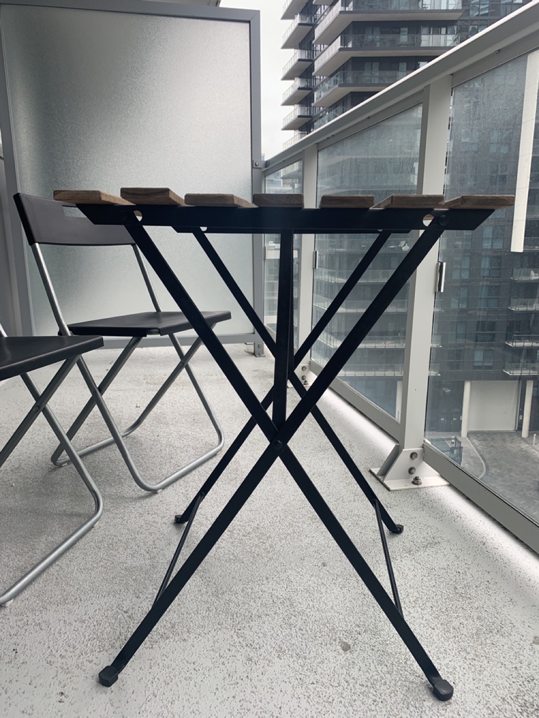 Patio table and chair  - photo 2