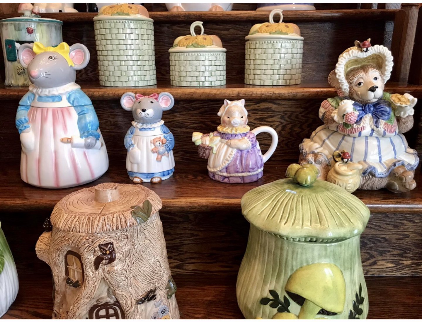 Cookie jars and tea pot image indicator(5)