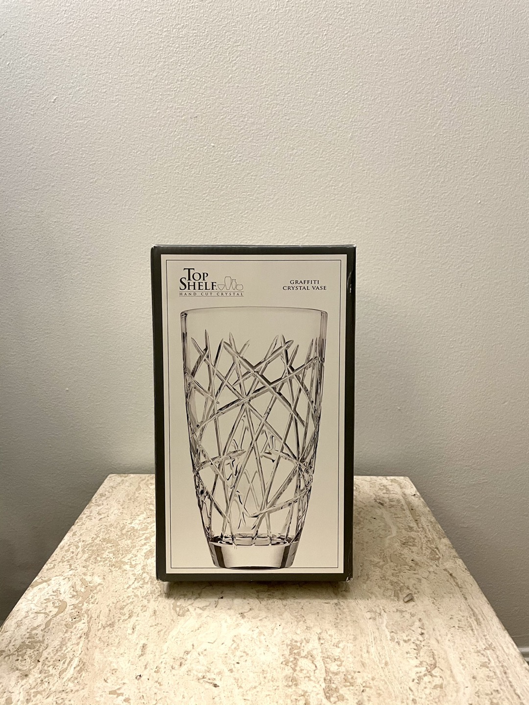 Top shelf graffiti hand cut crystal vase  - photo 5