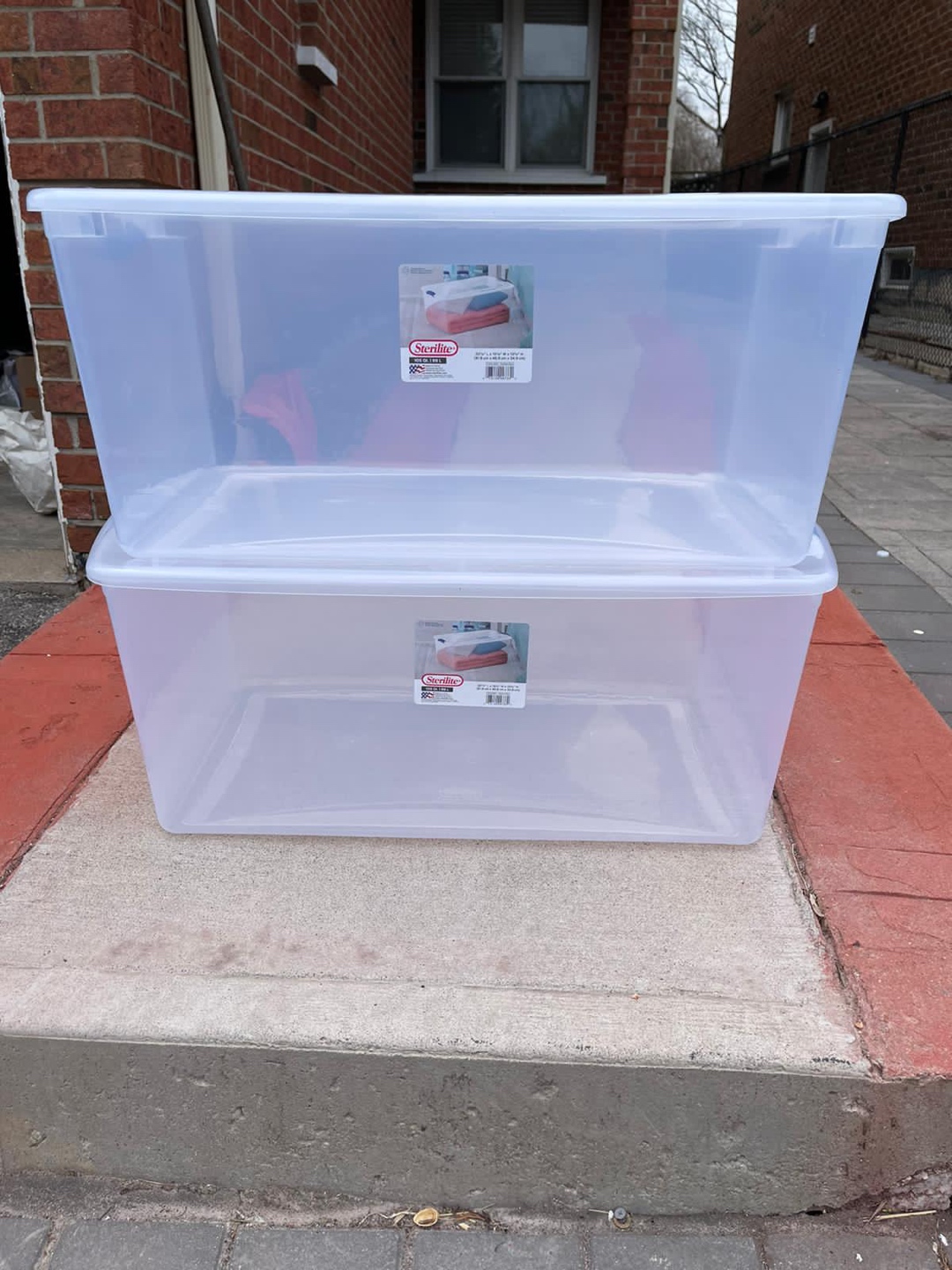 4 Storage bins thumbnail