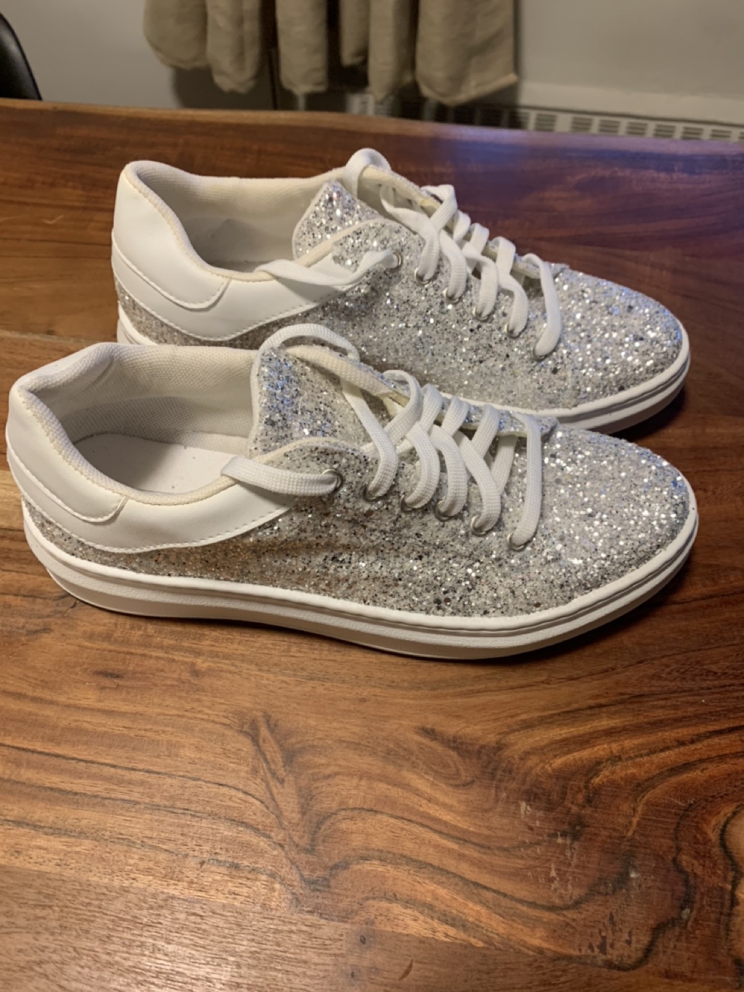 Brand new Topshop glitter sneaker (size 41) thumbnail