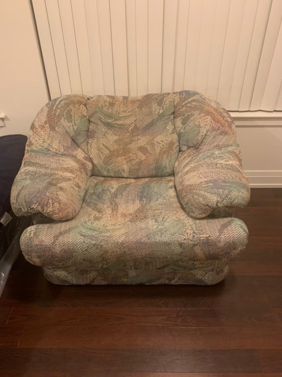 Sofas for sale - price negotiable  - photo 5