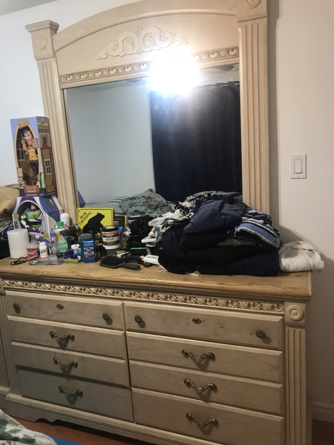 DRESSER WITH MIRROR  - photo 2