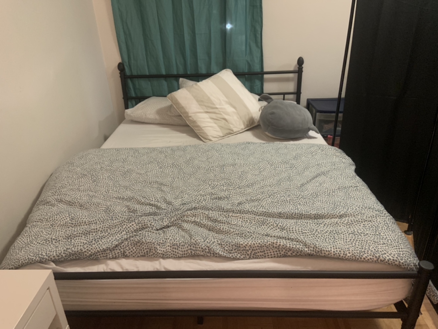 Bed and mattress thumbnail