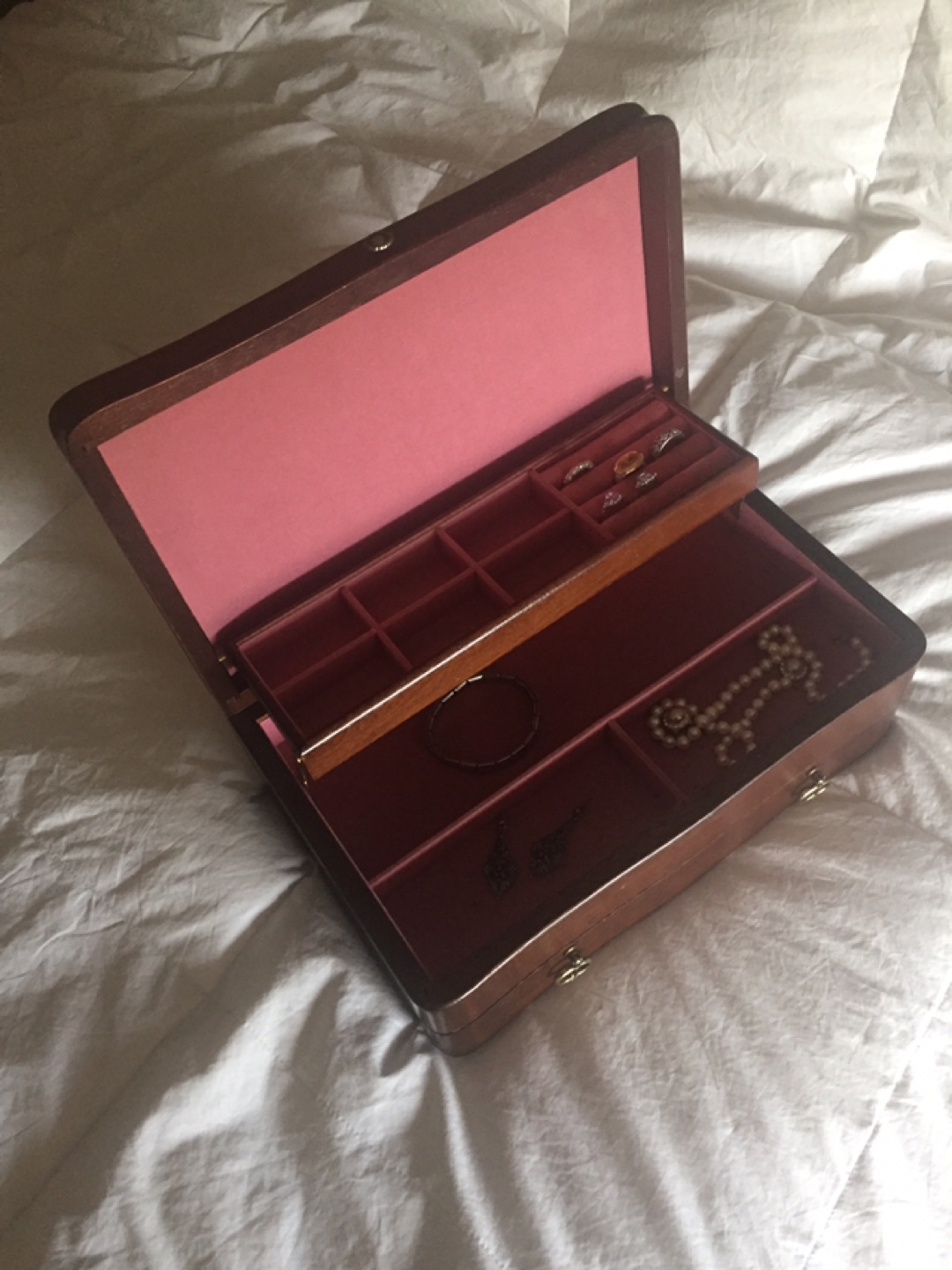 Wood Jewelry Box image indicator(2)