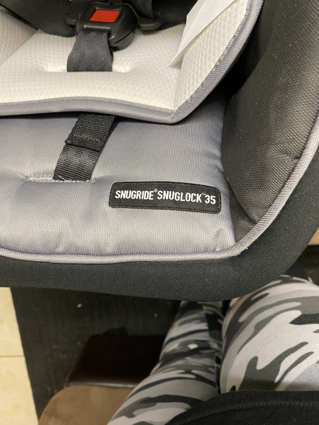 Snugride snuglock carseat - photo 2