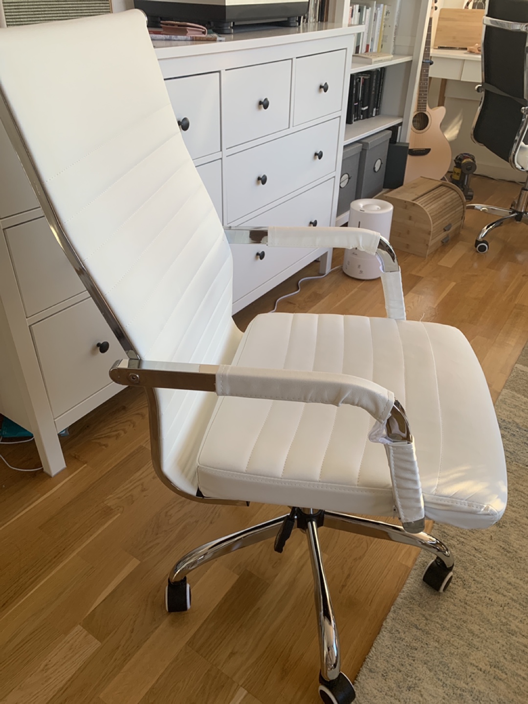 White office chair 