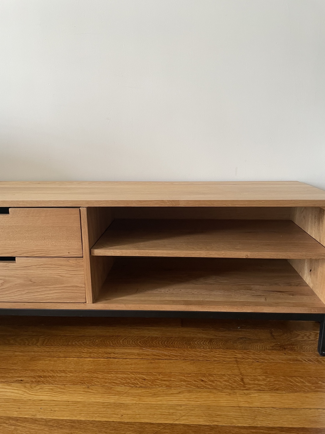 Brand new real oak tv stand half price from original  - photo 2