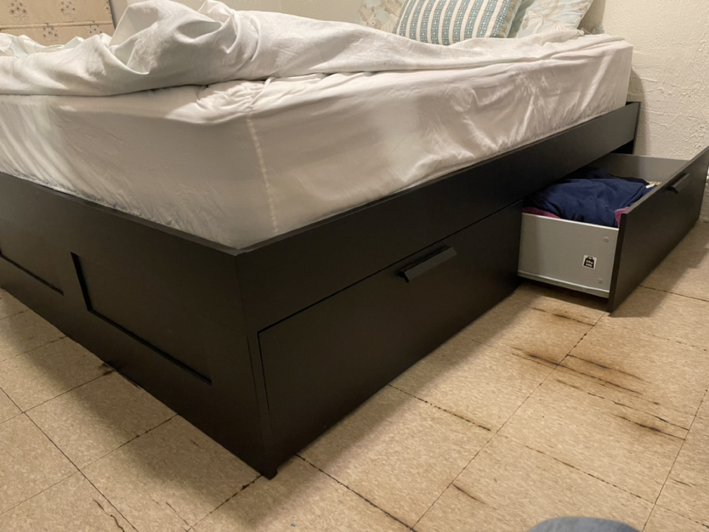Bed Frame - photo 4