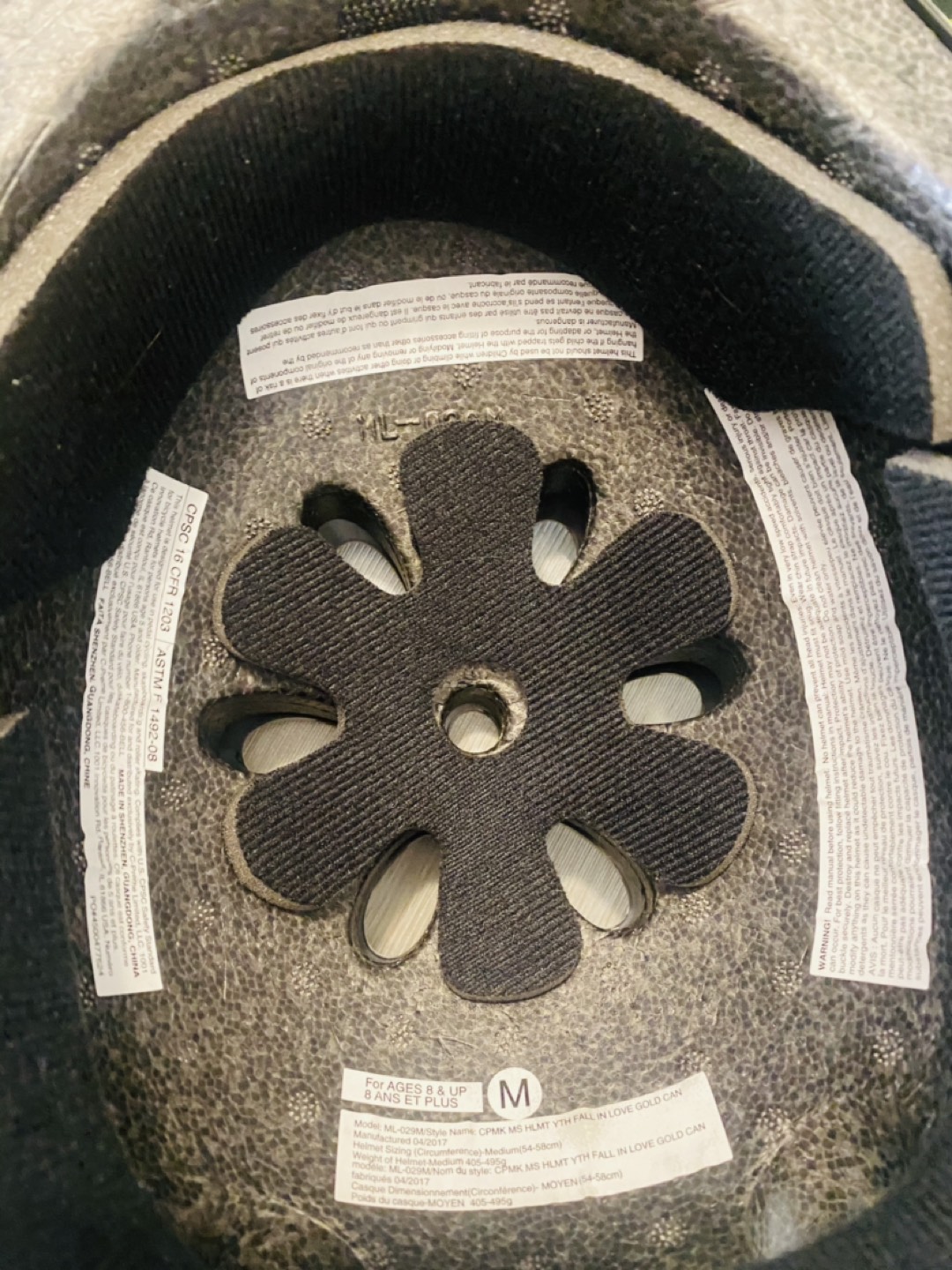 Helmet- Ages 8+up image indicator(9)