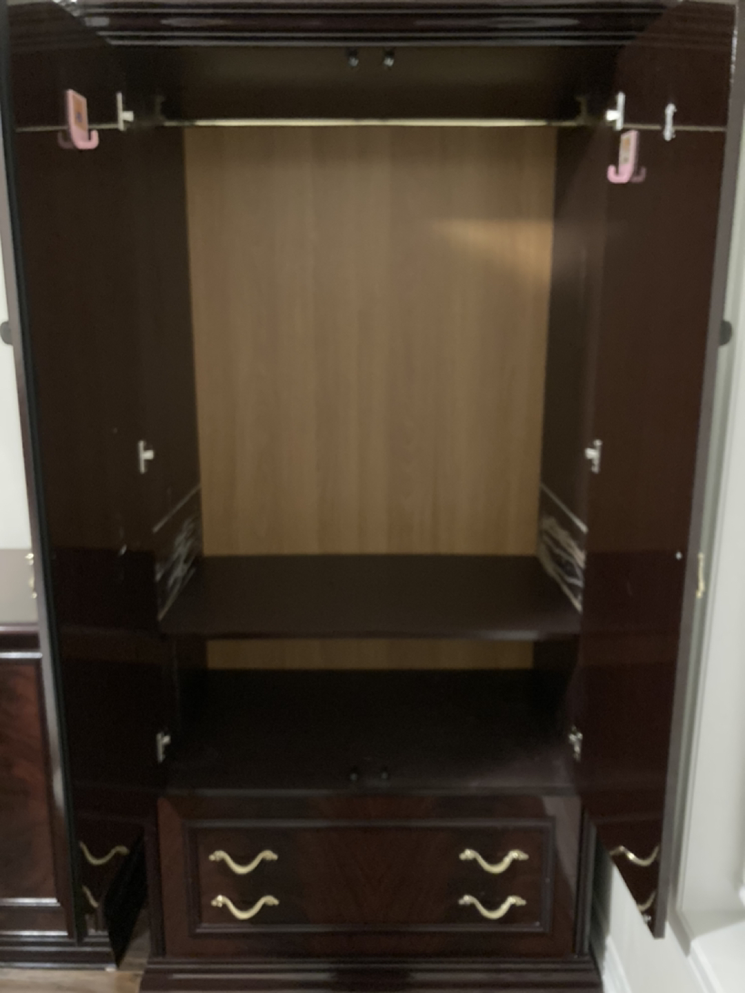 Large wardrobe with mirrors - photo 3