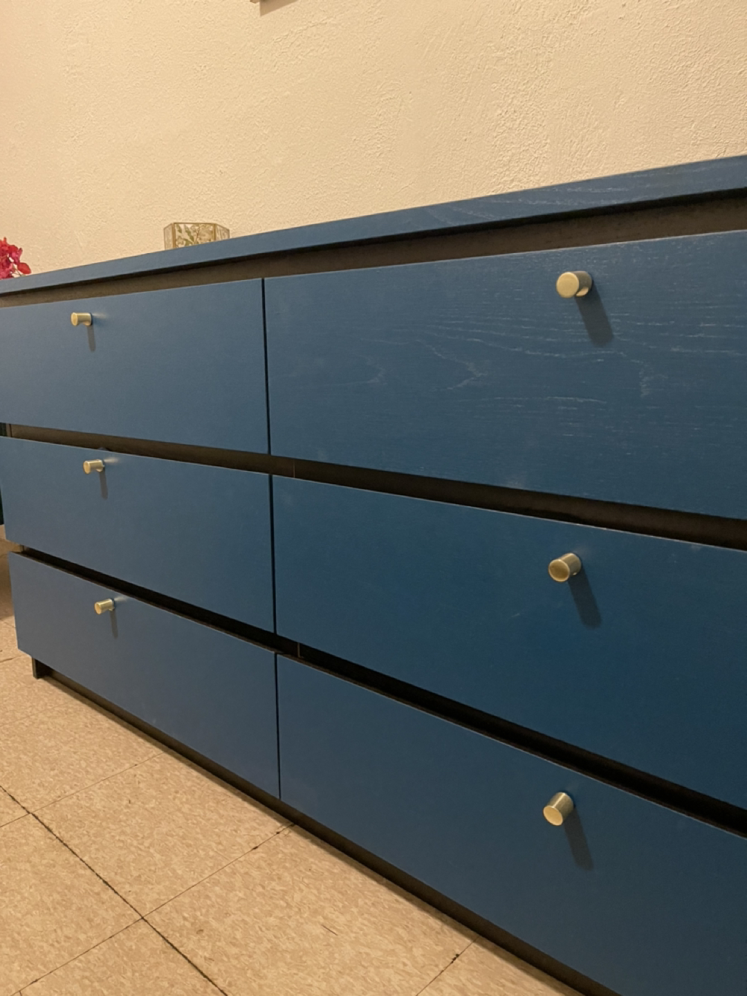 Drawer chest and side table - photo 3