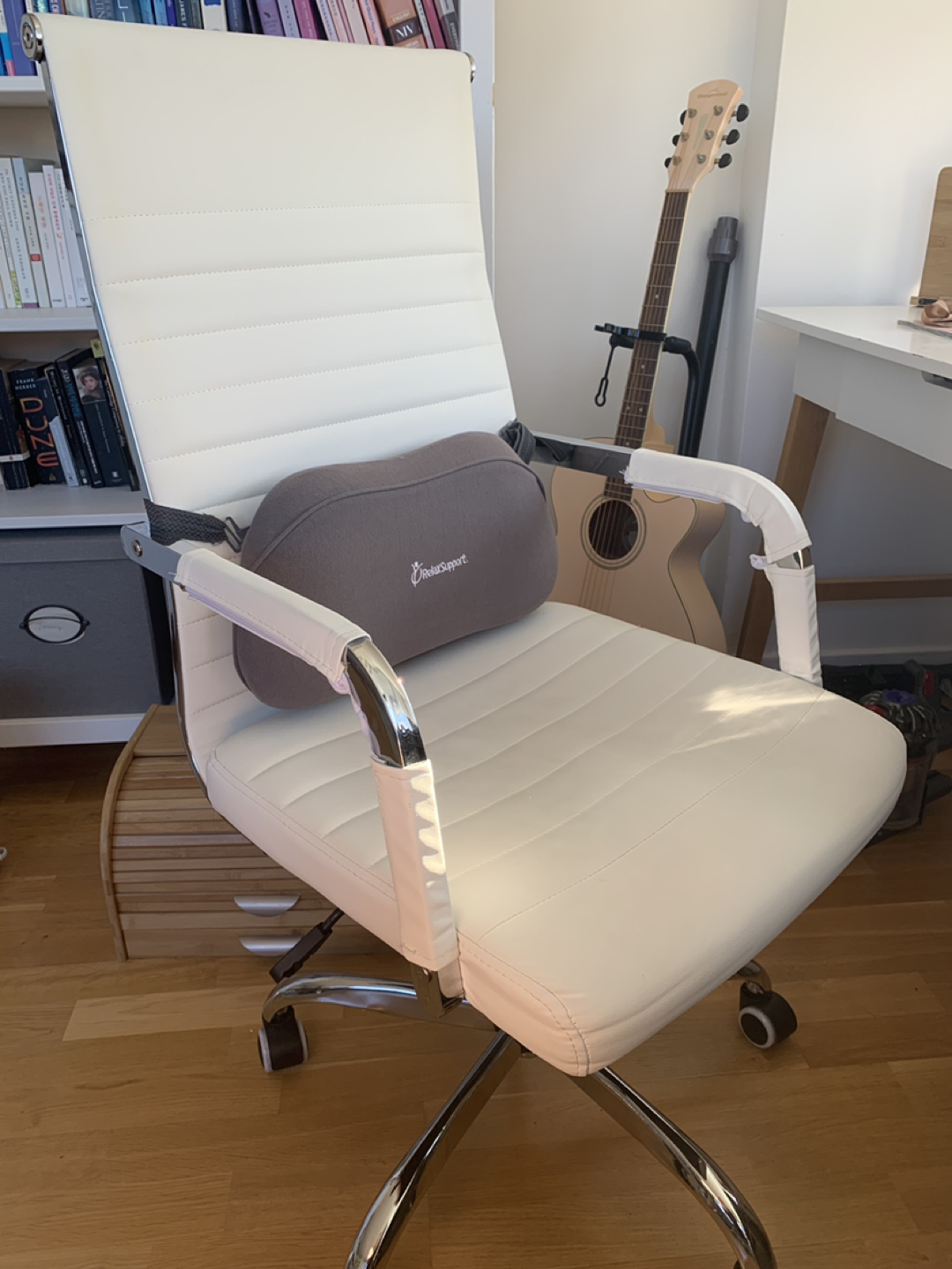 White office chair 