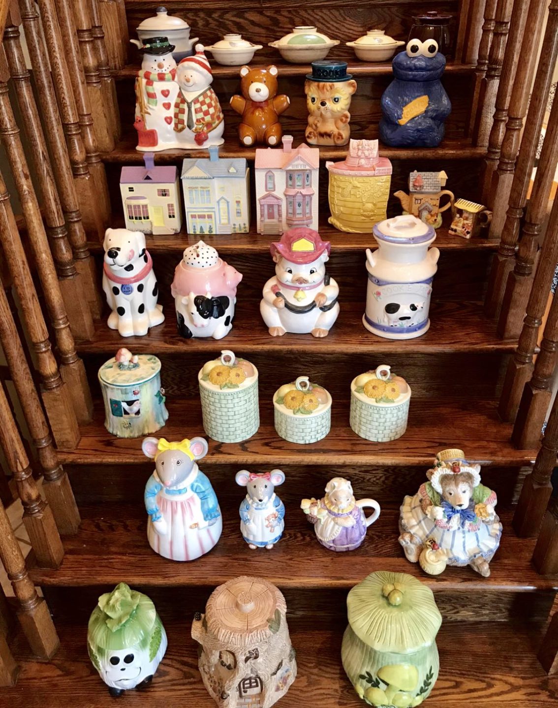 Cookie jars and tea pot image indicator(9)
