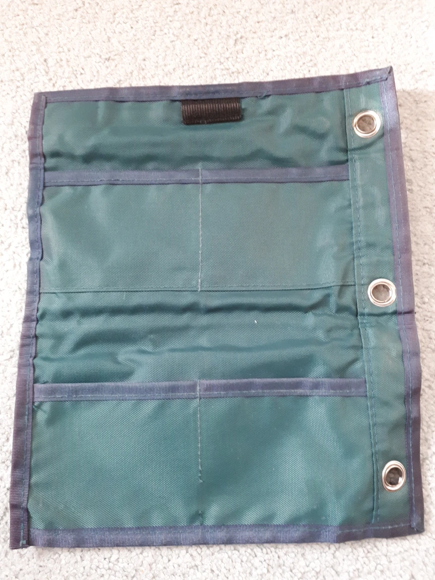Five Star Green Pencil Case With Zipper Closure 4 Back Pockets - photo 2