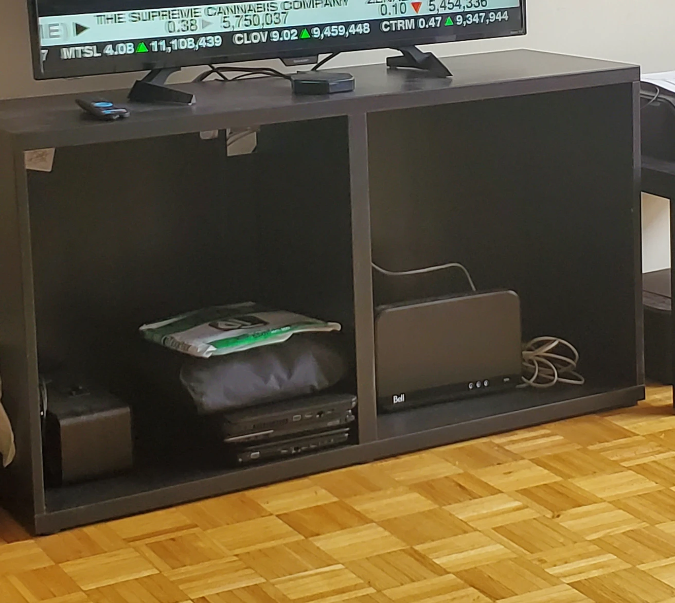 Ikea TV stand - photo 2